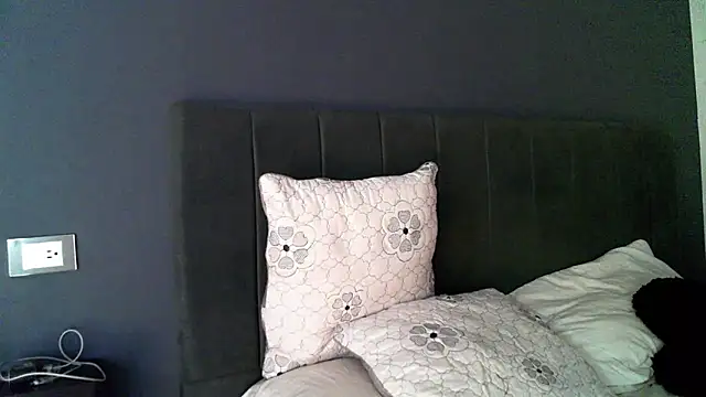 Sweet-Angie Live XXX-Chat