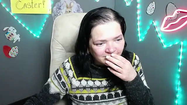 Pokazy przed kamerką – LauraFinn