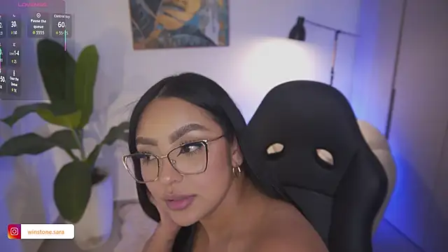 Онлайн чат XXX sarawinstone