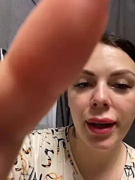 Lola_Hale Live XXX-Chat