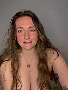 BustyBonnieUK Live XXX-Chat