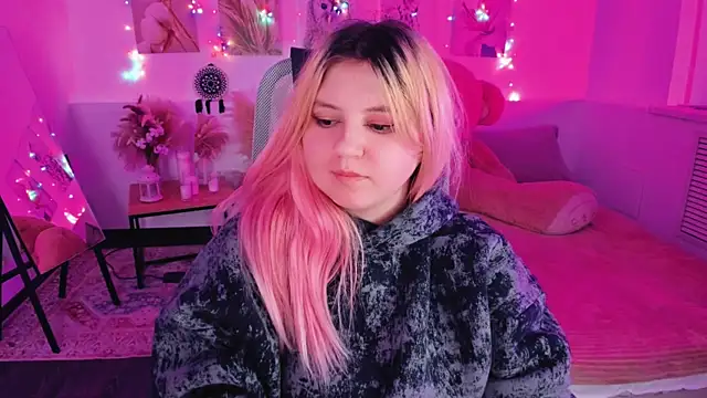 Chat +18 de DiaAngell ao vivo