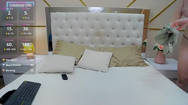 Онлайн чат XXX BeatriceAddams