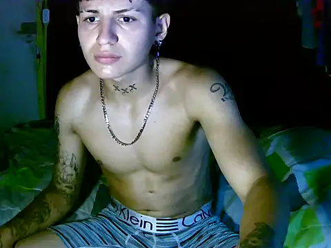 Show de Ebebyjuan na webcam