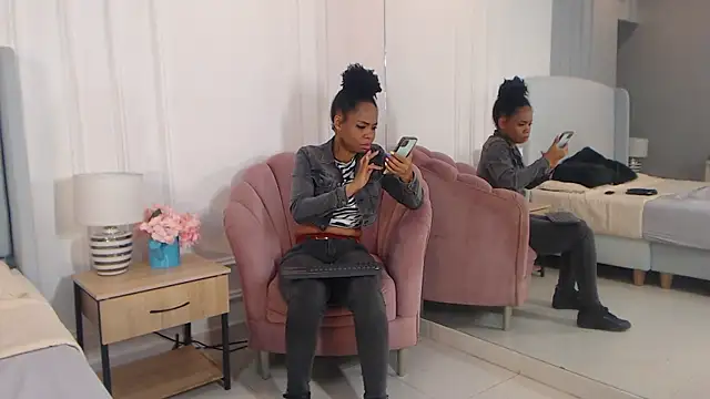 Онлайн чат XXX ChantalGarner