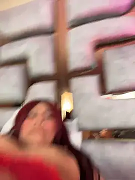 Chat +18 de Cherry_Charlottee ao vivo