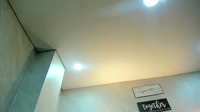 Chat +18 de Helenn_Moore ao vivo