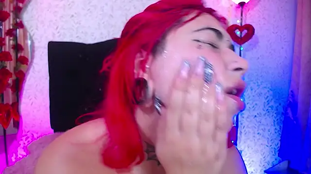 Chat +18 de Edelyn_ink ao vivo