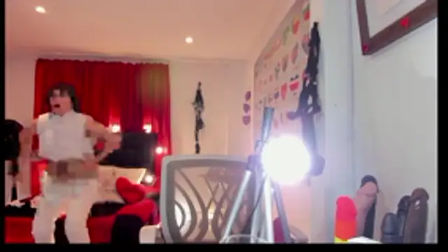 Sarah_teikuのウェブカメラショー