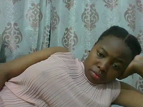 Chat +18 de Neith ao vivo