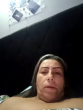 maynor_1998's Live XXX Chat