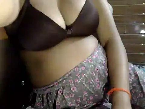 Priyanka_Kaurr's Webcam Show