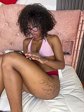 Morena_fire – Live XXX-chat