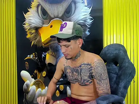 Winsord_Bigcock Webcam Show