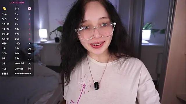 دردشة HannaHayles الجنسية المباشرة