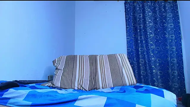 Thomass00 Show Webcam