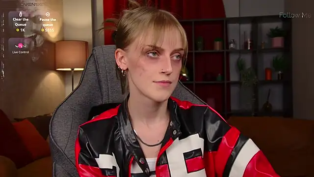 XXX chat uživo modela KiraMontoya