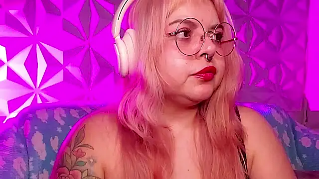 Satyn_doll's Webcam Show