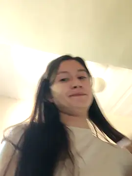 Pokazy przed kamerką – anne_smithe