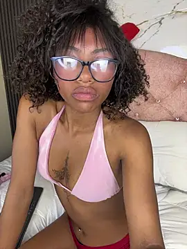 Morena_fire's Webcam Show