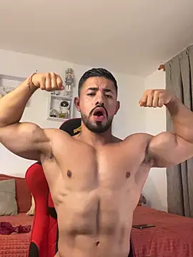 Ezzio_Scolaro: онлайн-секс-чат