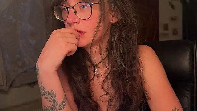 nyxo_ Adlı Modelin Canlı XXX Sohbeti