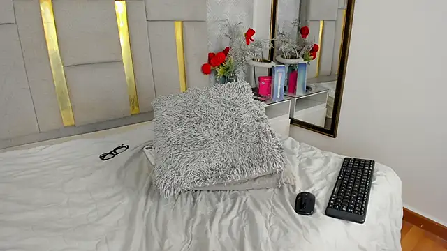 IsisBrown_'s Webcam Show