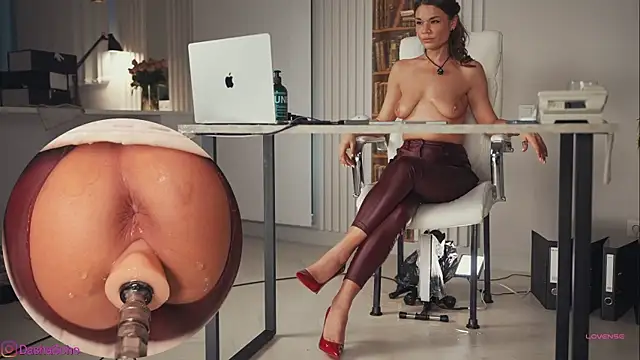 art_porno webkamerás műsora