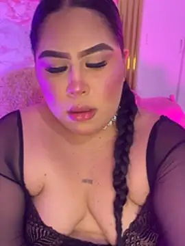 Онлайн чат XXX Mia_Carters