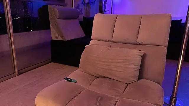 Živý XXX chat mandi4pole_