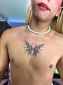 Thalia_girl21's Webcam Show