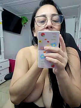 Ameliarizo 现场XXX聊天