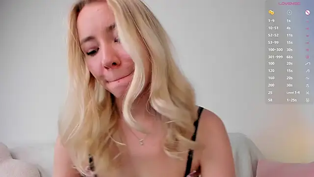 دردشة DanaCandy الجنسية المباشرة