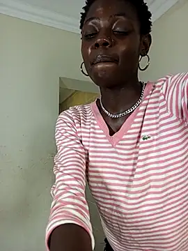 Baby_Kim_28 Adlı Modelin Canlı XXX Sohbeti