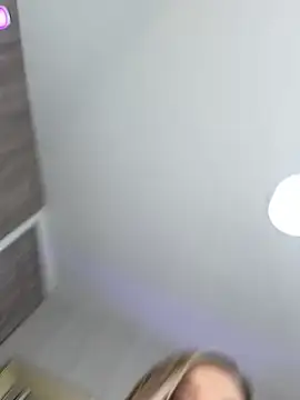 Alexa_seexy1 élő XXX-chatje