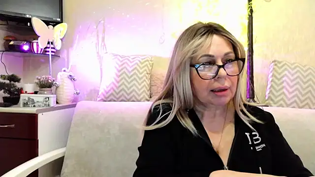 SusieNoreen 라이브 XXX 채팅