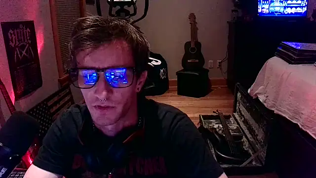 Show modela LEVIATHANX666 na web-kameri