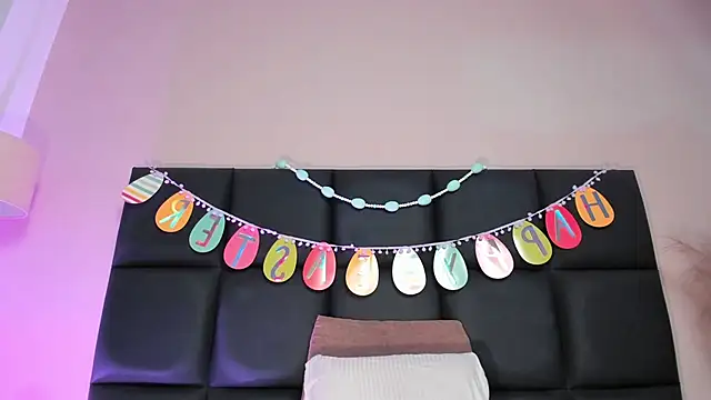 Онлайн чат XXX NoraDasilva