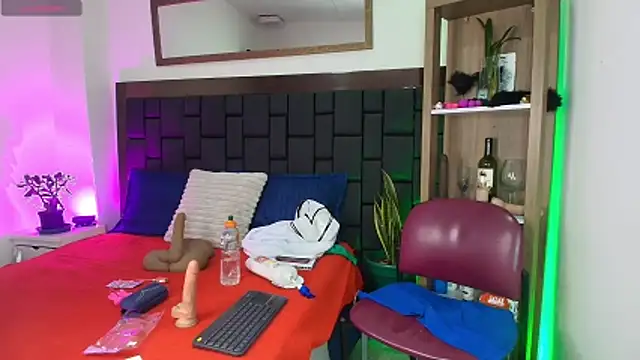 EllenaBoobs_ 现场XXX聊天