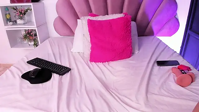 Czat XXX na żywo – RosieCharm