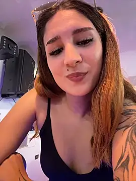 دردشة Mon_Cherry الجنسية المباشرة