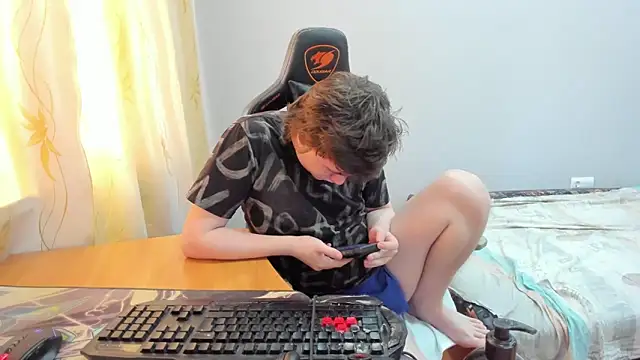 iliaskrislove ওয়েবক্যাম শো