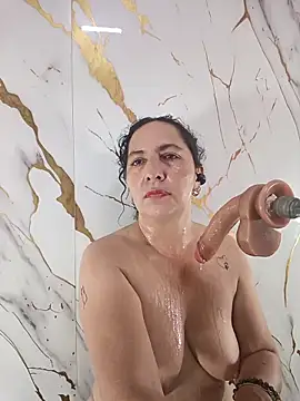 Luna_Naughty1のライブXXXチャット