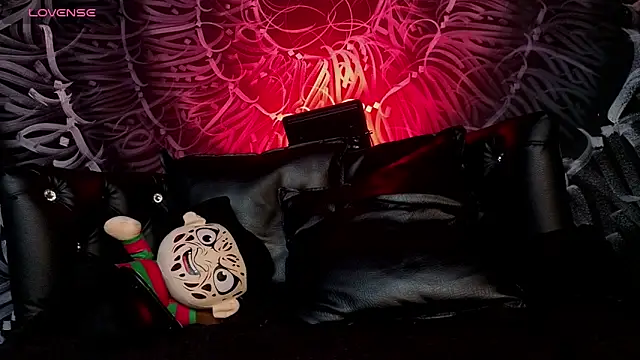 دردشة dahlia_darkwood الجنسية المباشرة