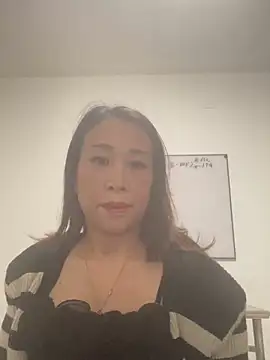 keke-77のライブXXXチャット