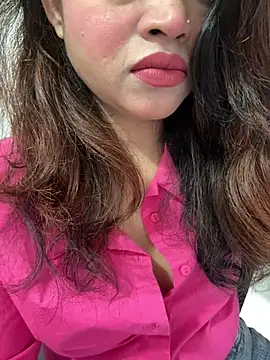 riya_sharma11's Live XXX Chat