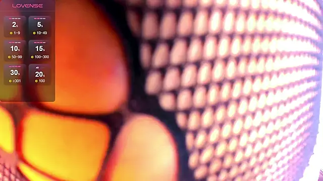 Nikita_Gers: διαδικτυακό σόου στην κάμερα