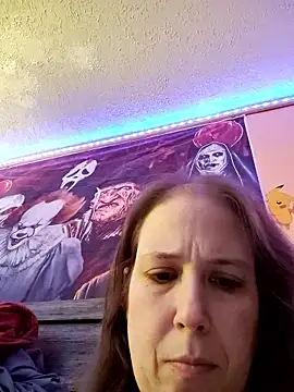 Pokazy przed kamerką – 023thickandjuicy07