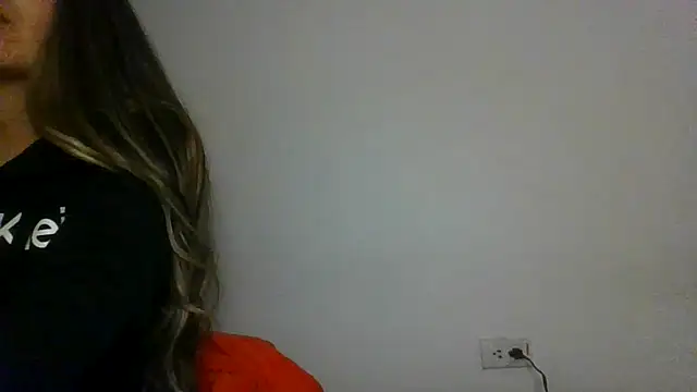 Chat XXX en directo de Juanabrunette7