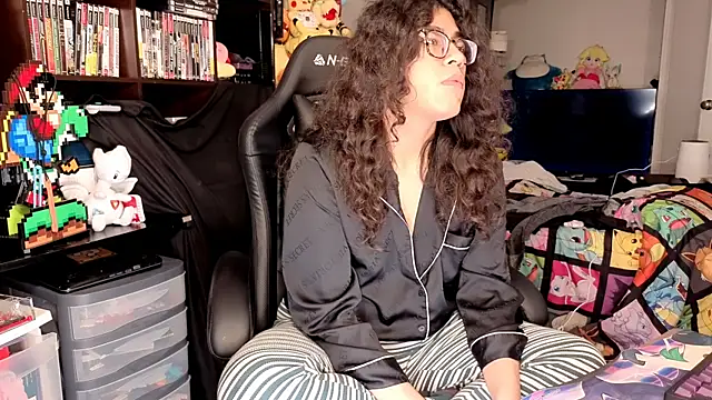 ShinyCherub élő XXX-chatje